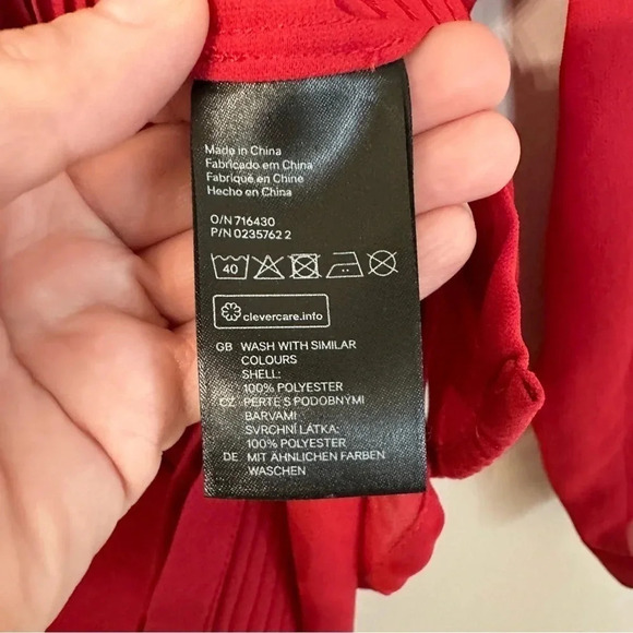 H&M Women's Red 3/4 Sleeve Button-Up Sheer/Lightweight Blouse Size 2 GUC - Picture 6 of 7